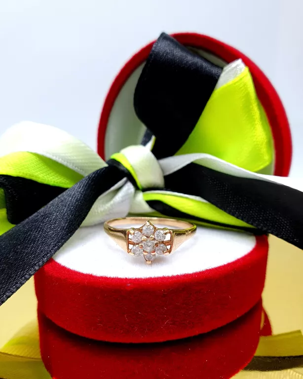 zloty-pierscionek-kwiatek-z-cyrkonii-585-197g-r13-material-15835-2