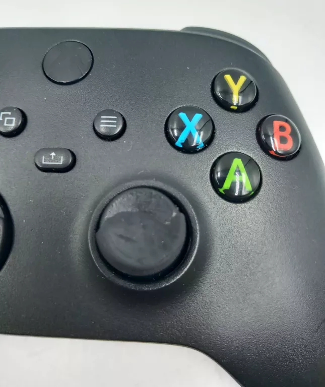 PAD DO XBOX SERIES X/USZKODZONE GUMKI NA ANALOGACH