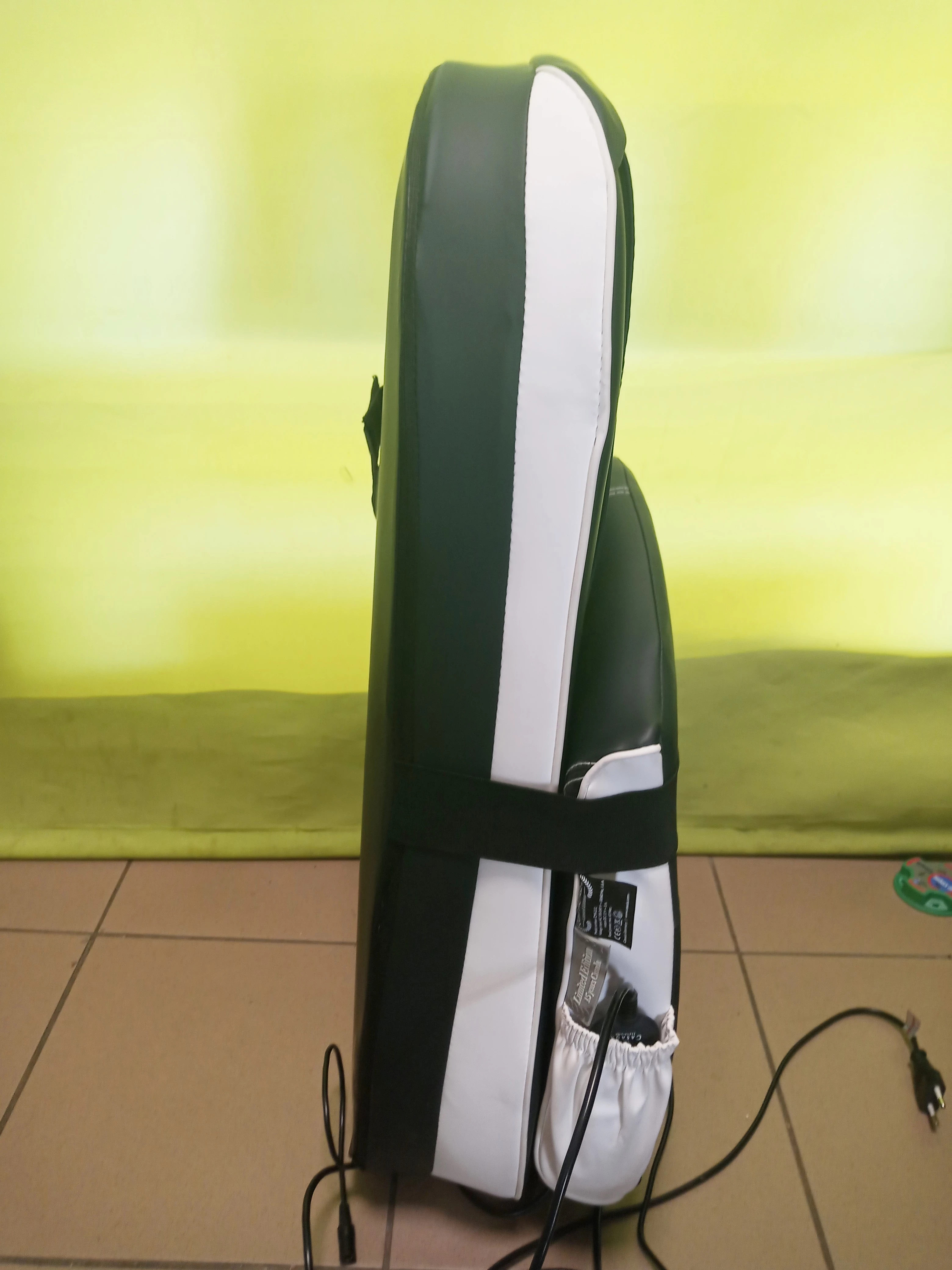 mata-masujaca-quattromed-3-jade-casada-at-okazja-at-kolor-dominujacy-czarny