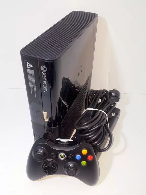 KONSOLA XBOX360 500GB + PAD + ZASILACZ