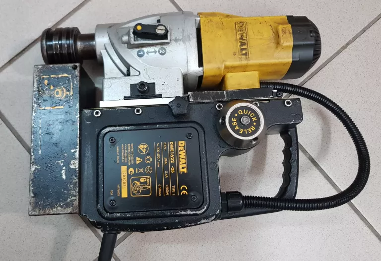 wiertarka-magnetyczna-1200w-dewalt-dwe1622k-ean-gtin-5035048402238