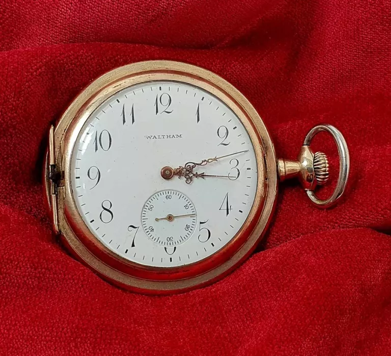 PIĘKNY POZŁACANY ZABYTKOWY ZEGAREK KIESZONKOWY AMERICAN WALTHAM 7 JEWELS
