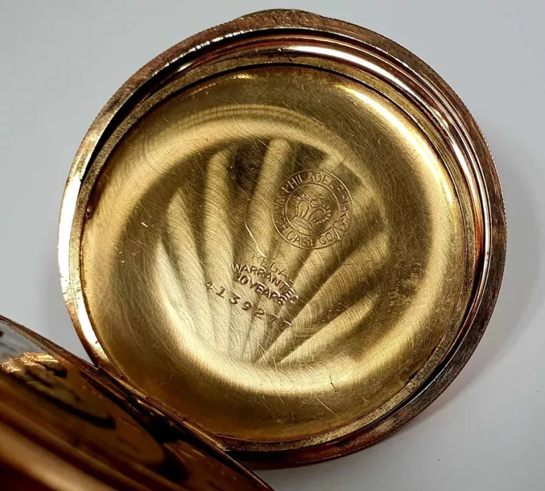 PIĘKNY POZŁACANY ZABYTKOWY ZEGAREK KIESZONKOWY AMERICAN WALTHAM 7 JEWELS