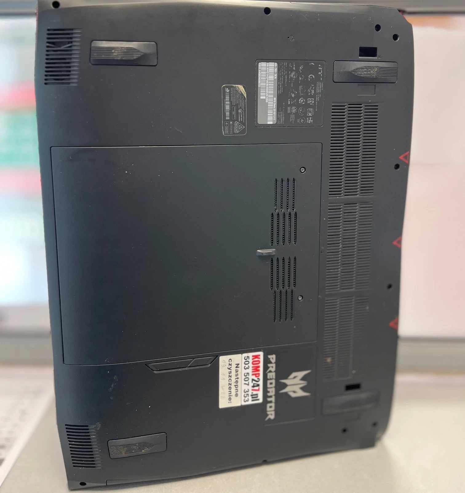 acer-predator-17-g5-793-7878-n15p4-rozdzielczosc-px-1920-x-1080