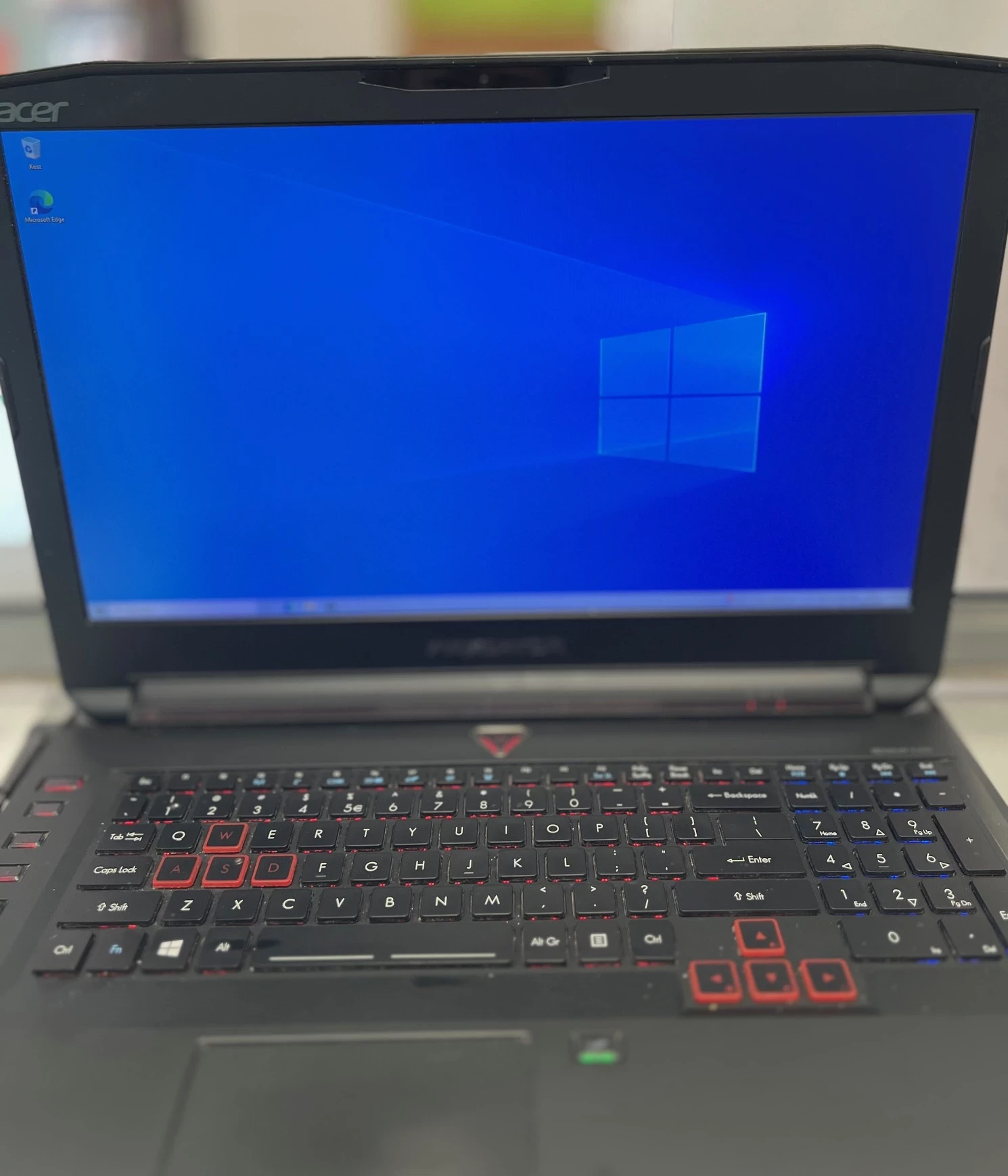 acer-predator-17-g5-793-7878-n15p4-seria-procesora-intel-core-i7