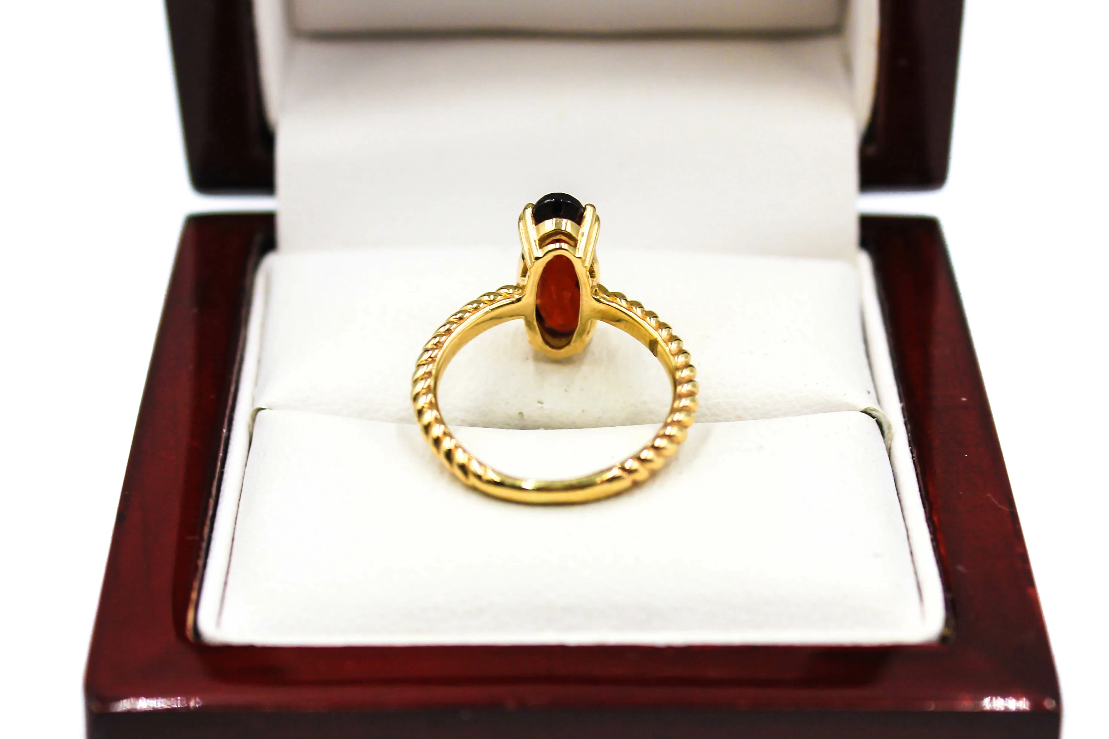 zloty-pierscionek-z-rubinem-295-g-r9-marka-bez-marki