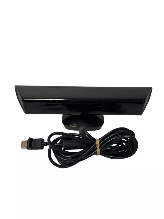 KONSOLA XBOX360 SLIM 250GB + KINECT + PAD