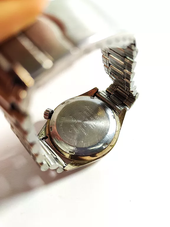 zegarek-nakrecany-aseikon-mechanizm-inny