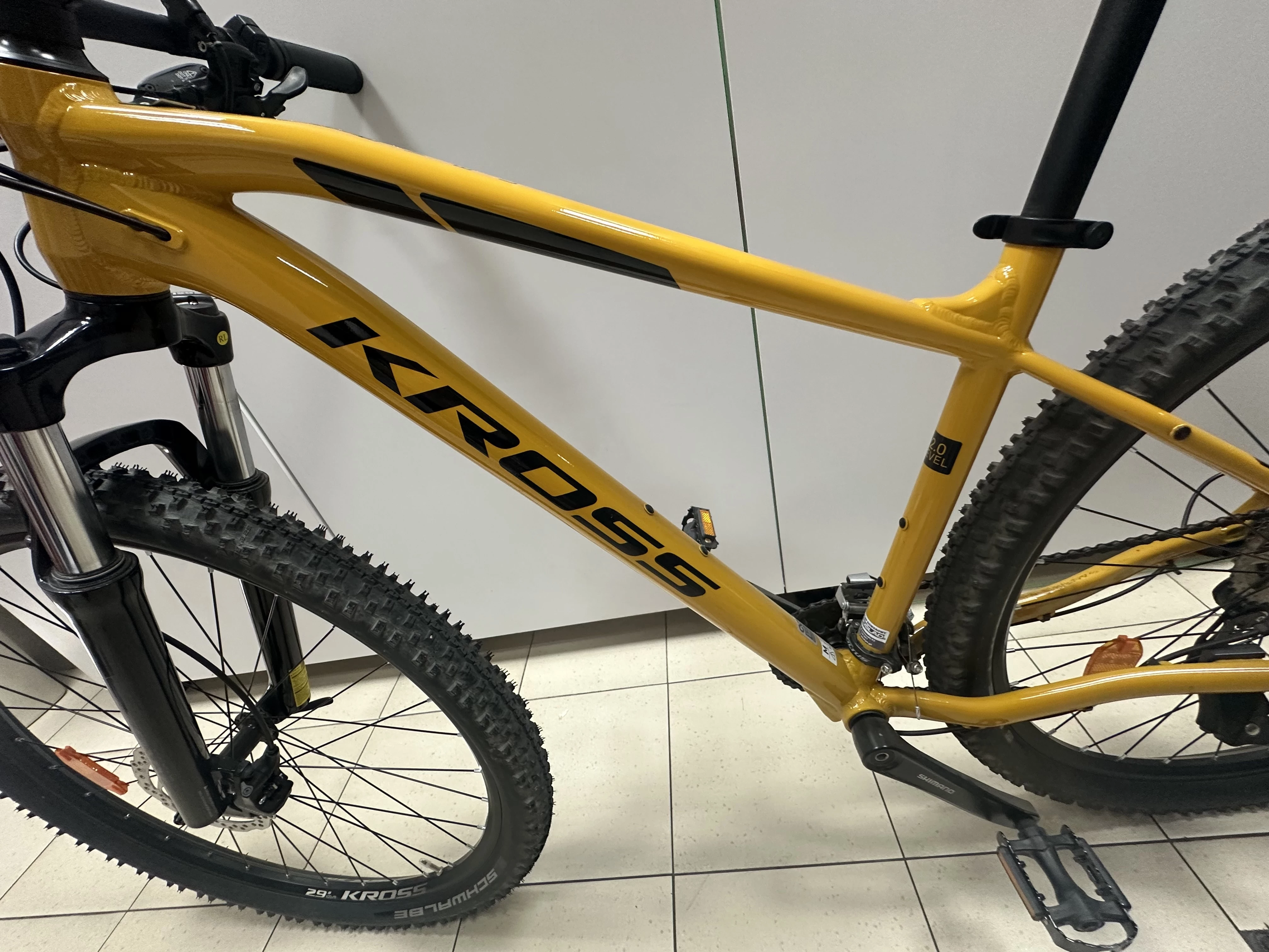 rower-kross-level-20-kask-kross-kolor-zolty