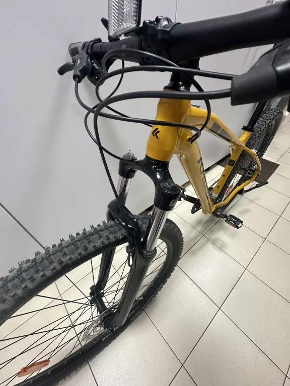 rower-kross-level-20-kask-kross-wzrost