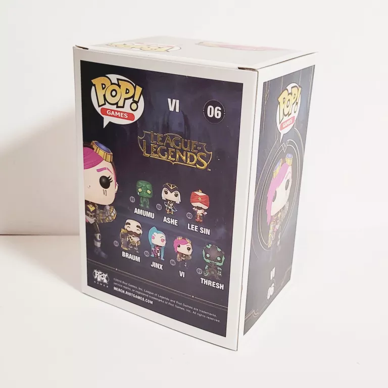 FIGURKA FUNKO POP LEAUGE LEGENDS 06 VI