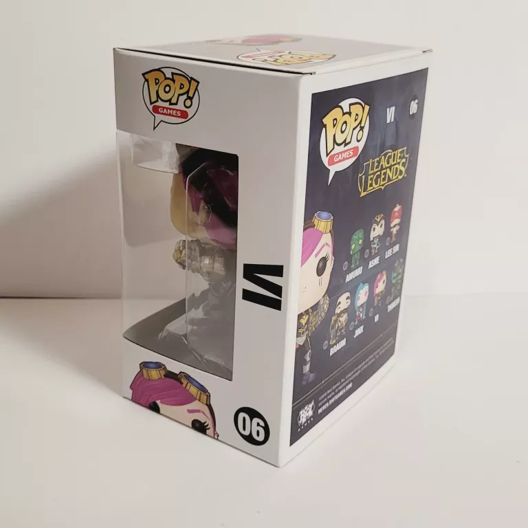 FIGURKA FUNKO POP LEAUGE LEGENDS 06 VI