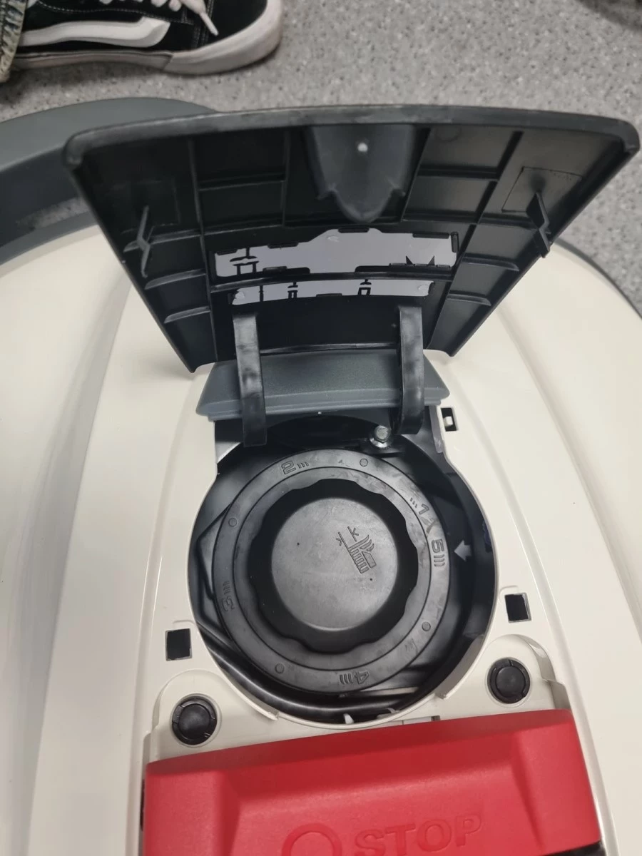 robot-koszacy-honda-miimo-hrm-310-zakres-regulacji-wysokosci-koszenia-2