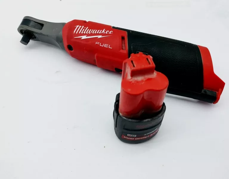 KLUCZ / GRZECHOTKA UDAROWA MILWAUKEE M12 FHIR38-0 4933478172