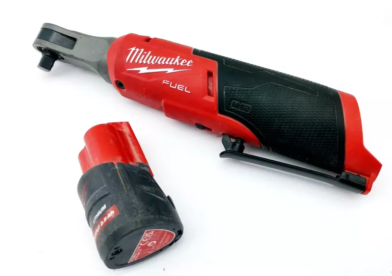 KLUCZ / GRZECHOTKA UDAROWA MILWAUKEE M12 FHIR38-0 4933478172