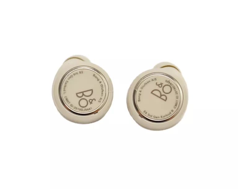 sluchawki-bang-olufsen-beoplay-e8-3rd-gen-komplet-waga-produktu-z-opakowaniem-jednostkowym-0326
