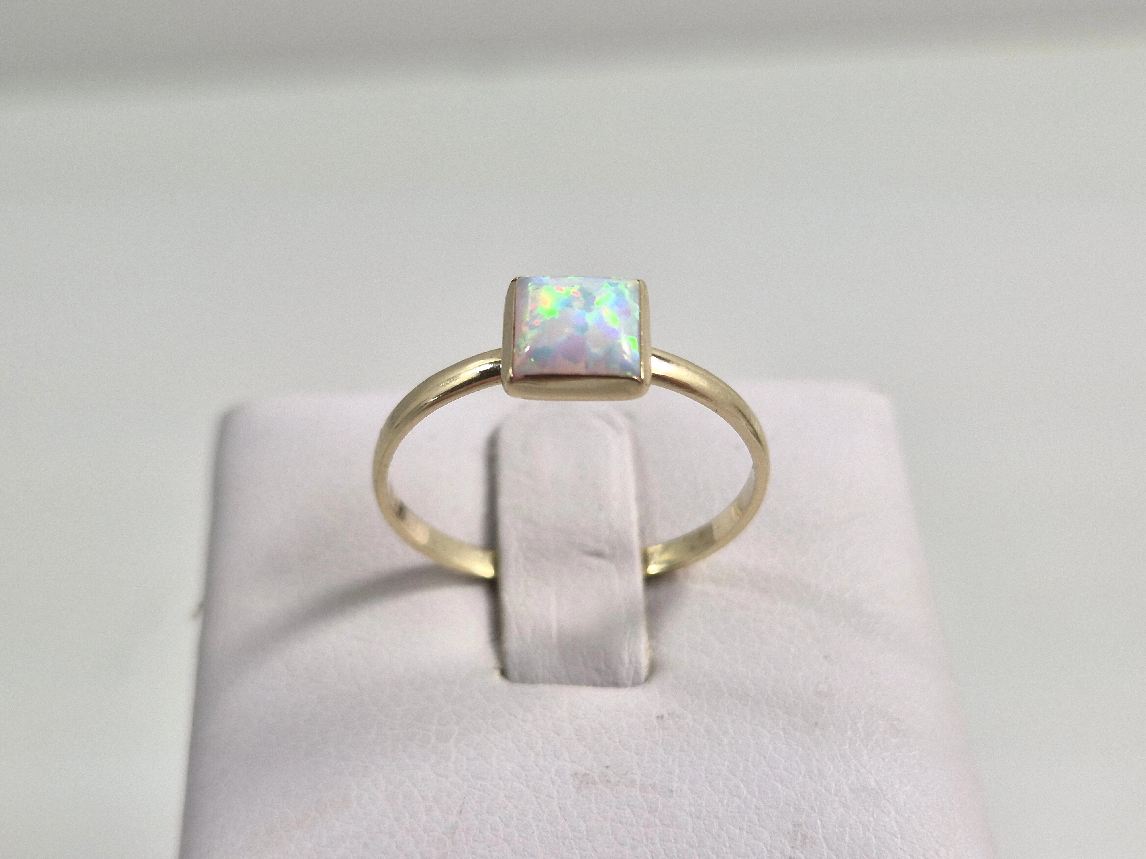 nienoszony-zloty-pierscionek-p585-137g-r19-kamien-17088-524288