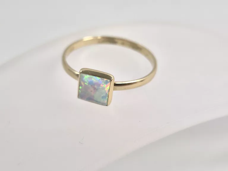 nienoszony-zloty-pierscionek-p585-137g-r19-waga-080