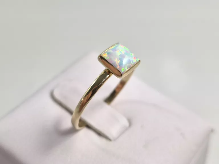 nienoszony-zloty-pierscionek-p585-137g-r19-rozmiarsrednica-wew-mm-372-19