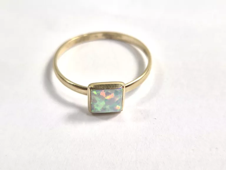 nienoszony-zloty-pierscionek-p585-137g-r19-rodzaj-2205-1