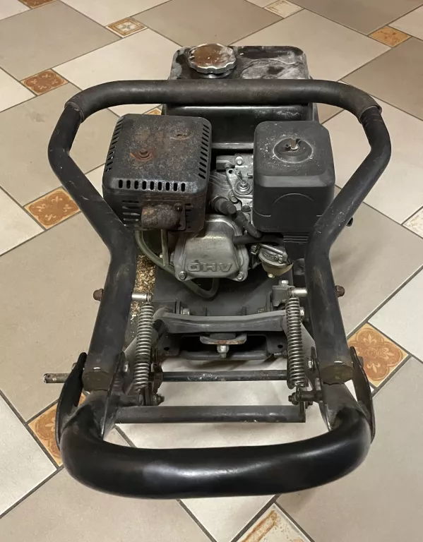 ZAGĘSZCZARKA LONCIN 163CC 70 KG