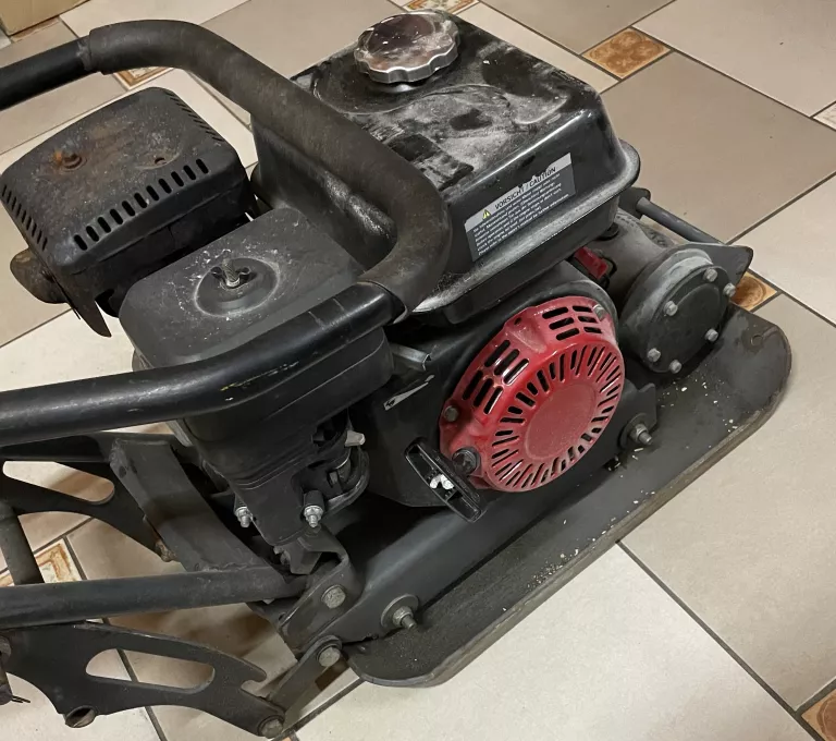 ZAGĘSZCZARKA LONCIN 163CC 70 KG