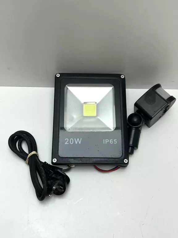 NAŚWIETLACZ LED LAMPA HALOGENOWA HALOGEN IP65 20W