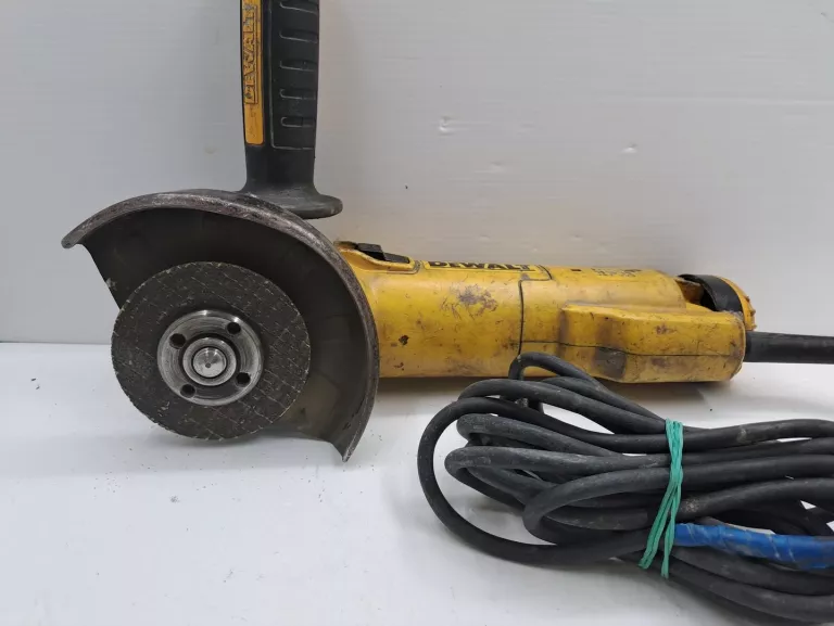 SZLIFIERKA KĄTOWA DEWALT DWE 4217 B/N