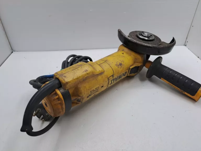 SZLIFIERKA KĄTOWA DEWALT DWE 4217 B/N