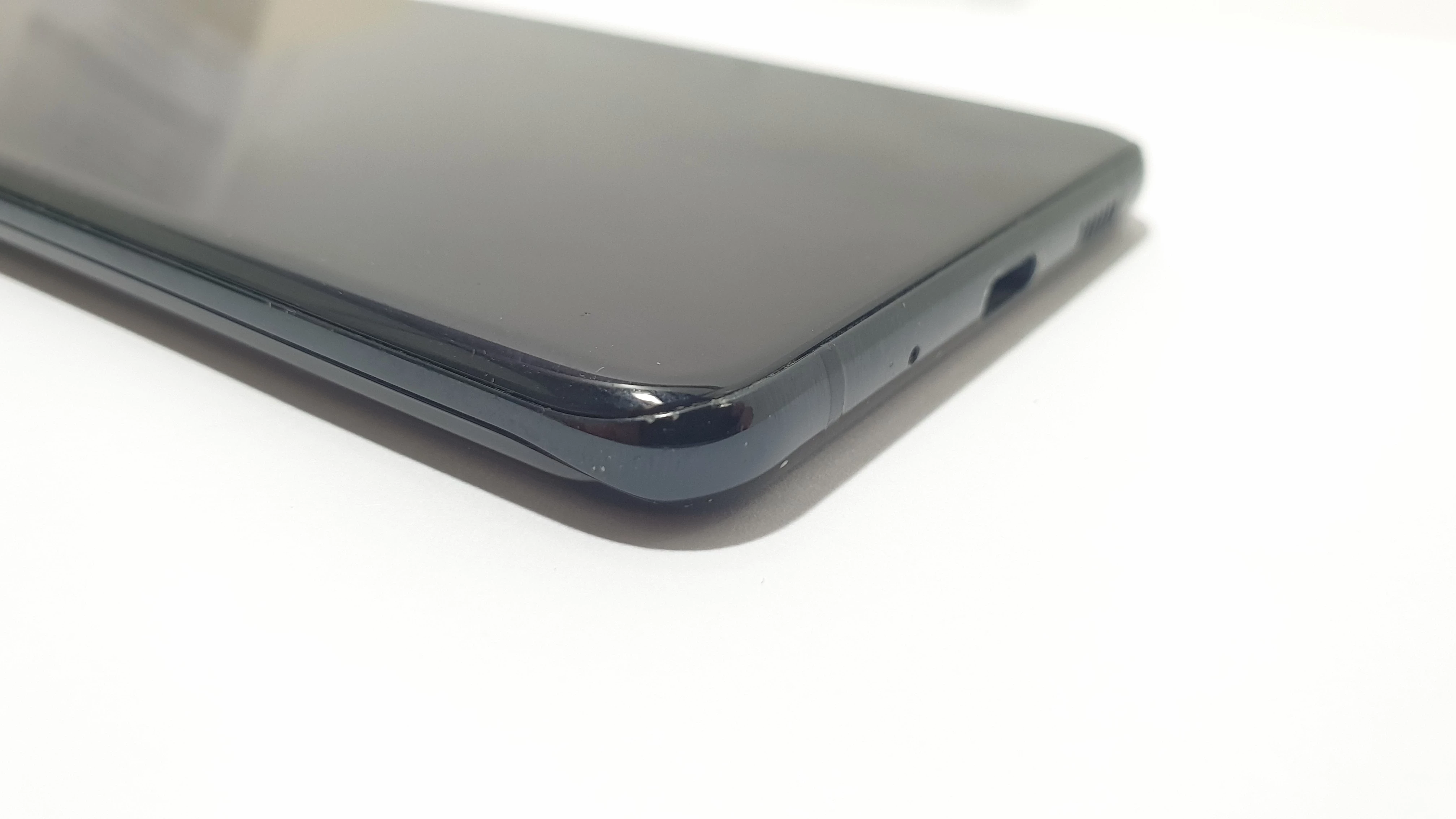 telefon-samsung-s20-plus-5g-pudelko-ladowarka-komunikacja-219-2