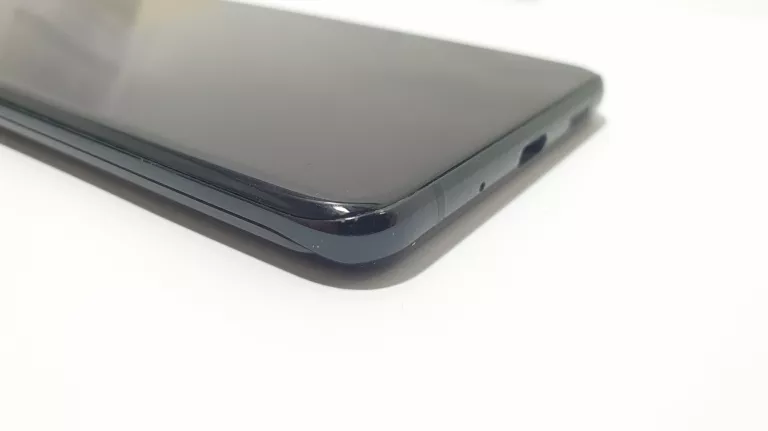 telefon-samsung-s20-plus-5g-pudelko-ladowarka-komunikacja-219-2