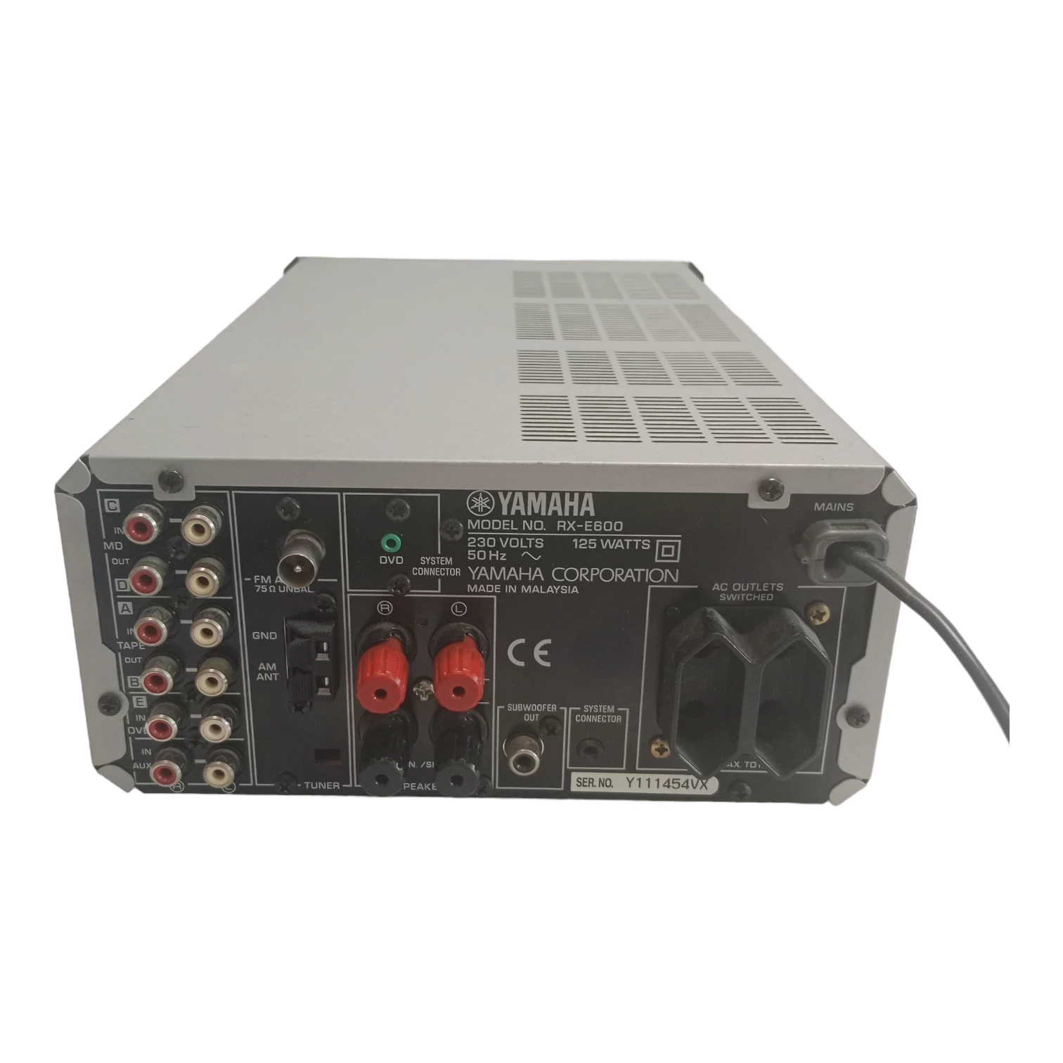 amplituner-yamaha-rx-e600-21-srebrny-glosniki-yamaha-ns-bp200-pilot-kbl-radio-am