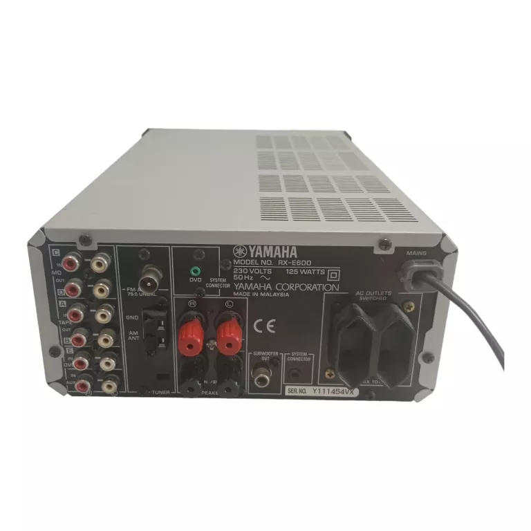 AMPLITUNER YAMAHA RX-E600 2.1 SREBRNY GŁOŚNIKI YAMAHA NS-BP200 + PILOT KBL