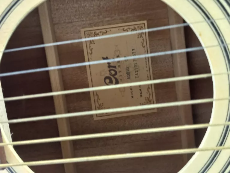 GITARA KLASYCZNA AKUSTYCZNA CORT AD810