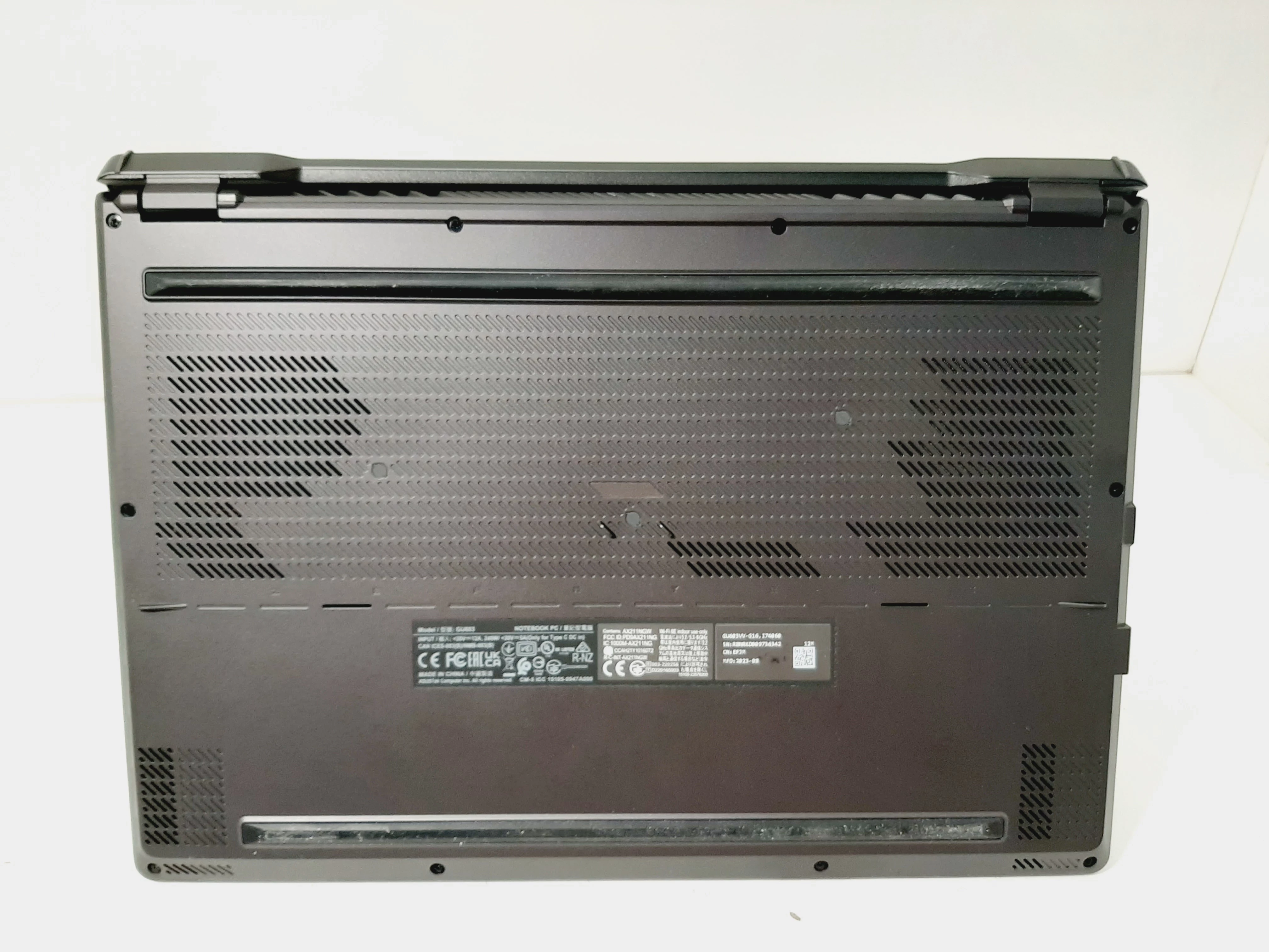 asus-rog-zephyrus-g16-gu603-i7-13620h-16512-gb-rtx-4060-rodzaj-karty-graficznej-1234-2