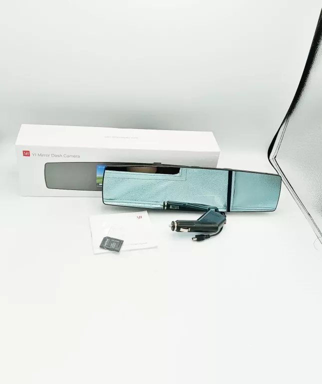 WIDEOREJESTRATOR XIAOYI YI MIRROR DASH