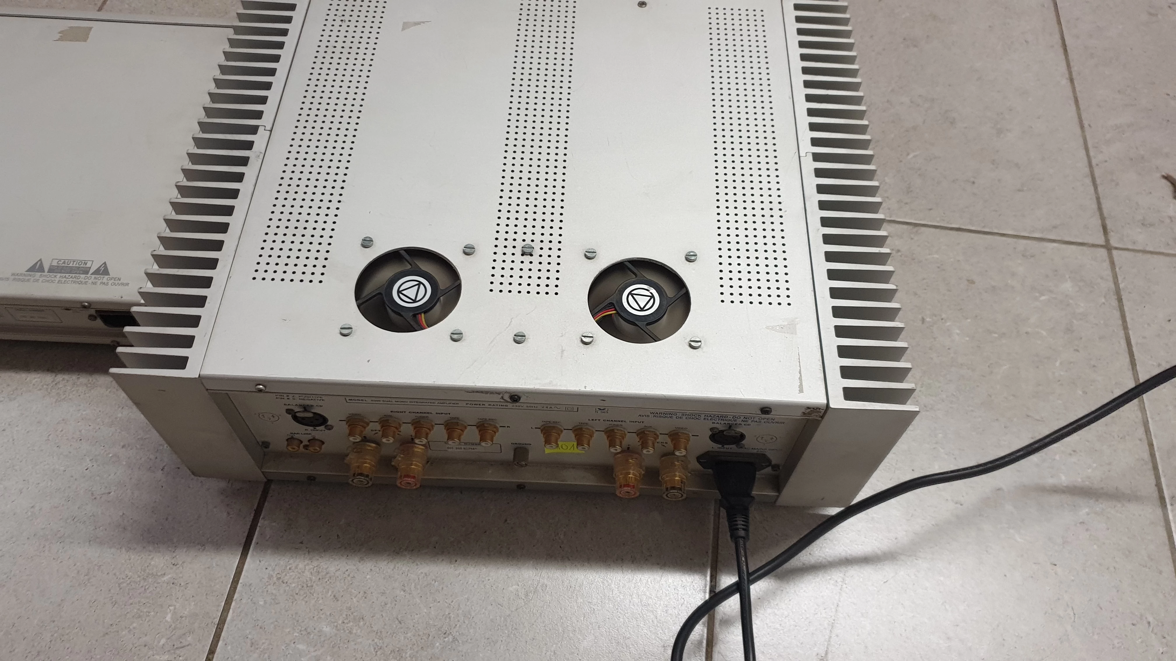 wzmacniacz-nad-s300-hi-end-moc-100w-450x160x400-odtwarzacz-nad-s500-liczba-kanalow-2