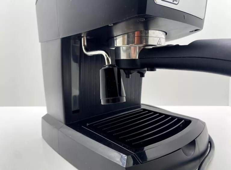 EKSPRES KOLBOWY DO KAWY DE'LONGHI EC 153.B