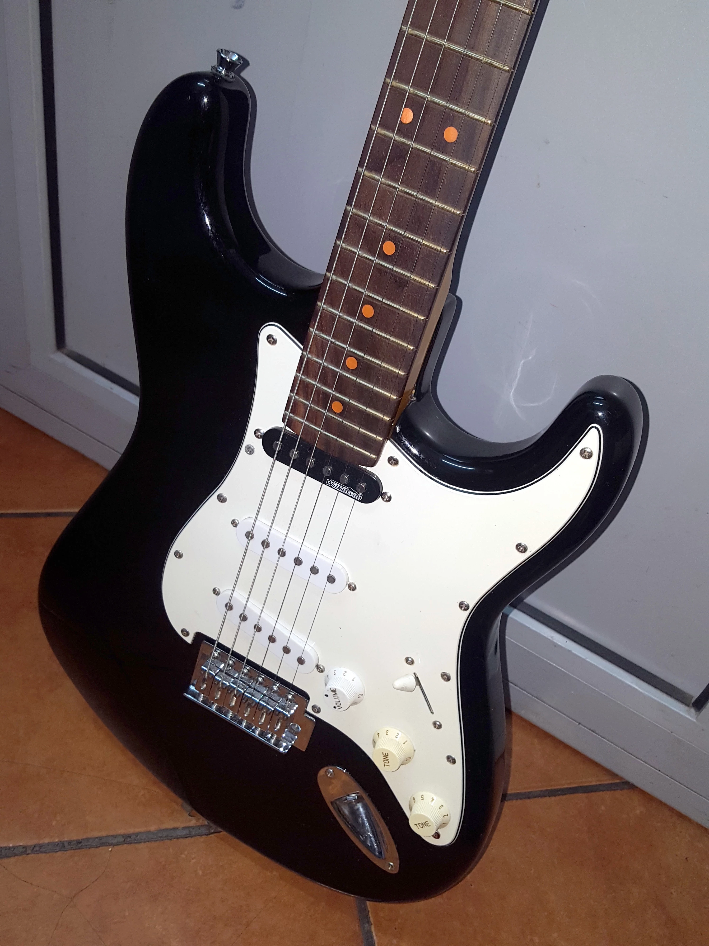gitara-fender-elektryczna-kod-producenta-fender