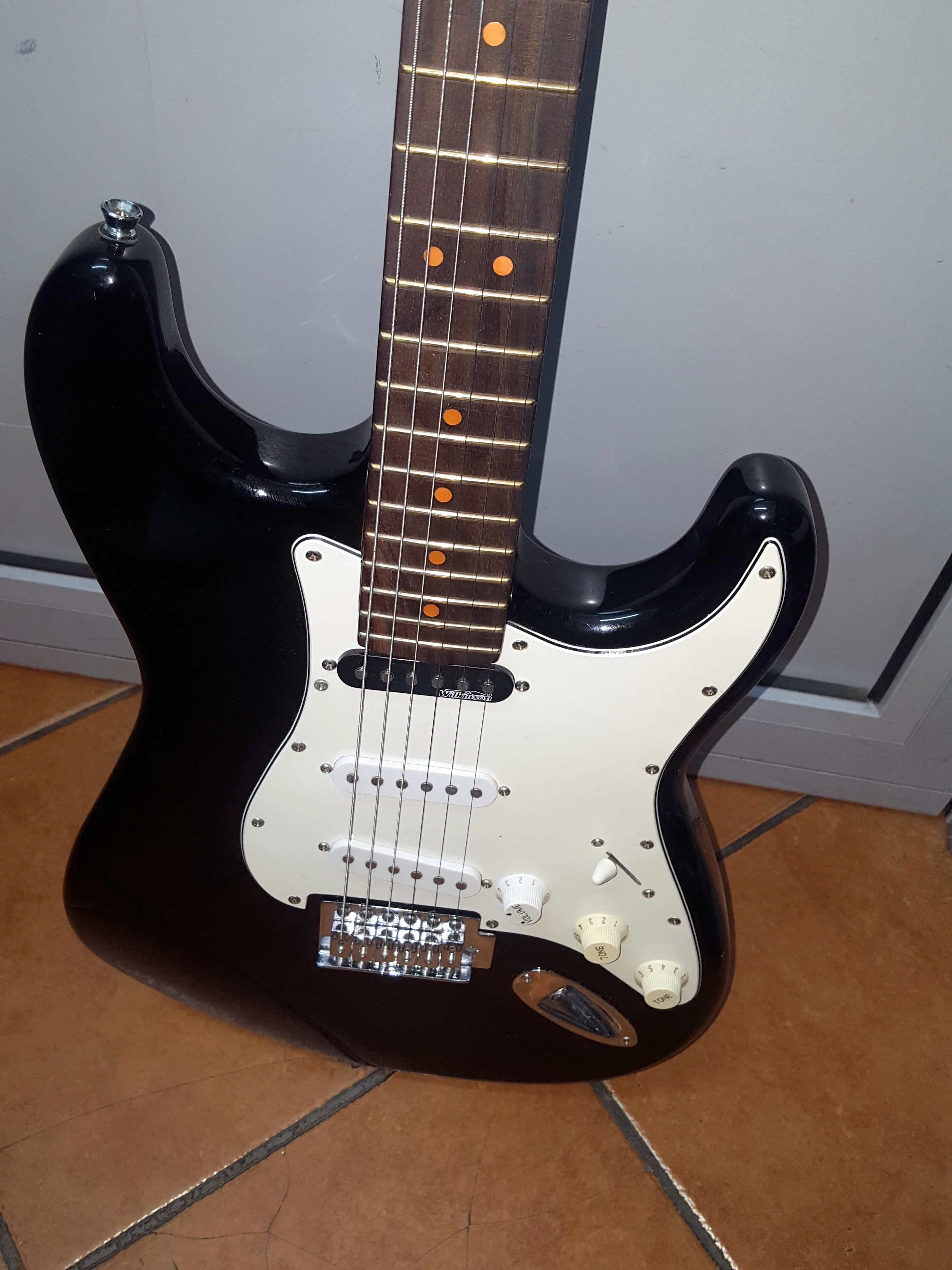 gitara-fender-elektryczna-stan-11323-2