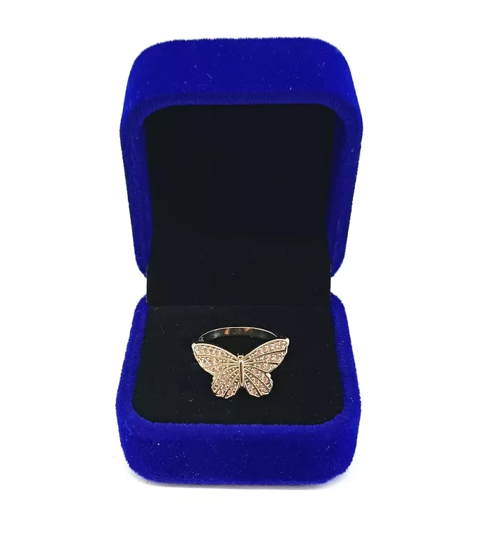 piekny-srebrny-pierscionek-motyl-rodzaj-wyrob-jubilerski
