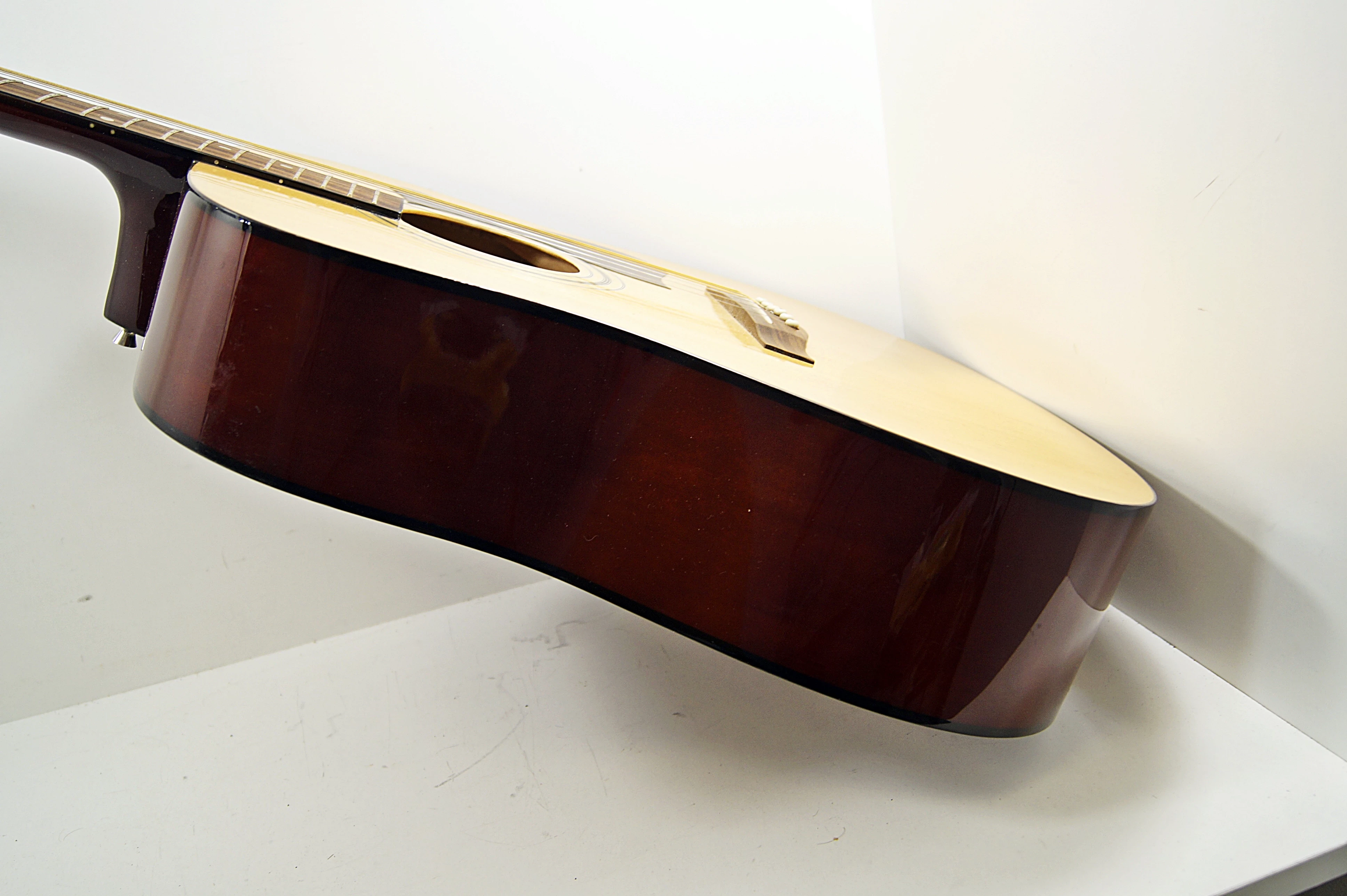 gitara-akustyczna-ibanez-v50njp-nt-3u-03-wersja-praworeczna