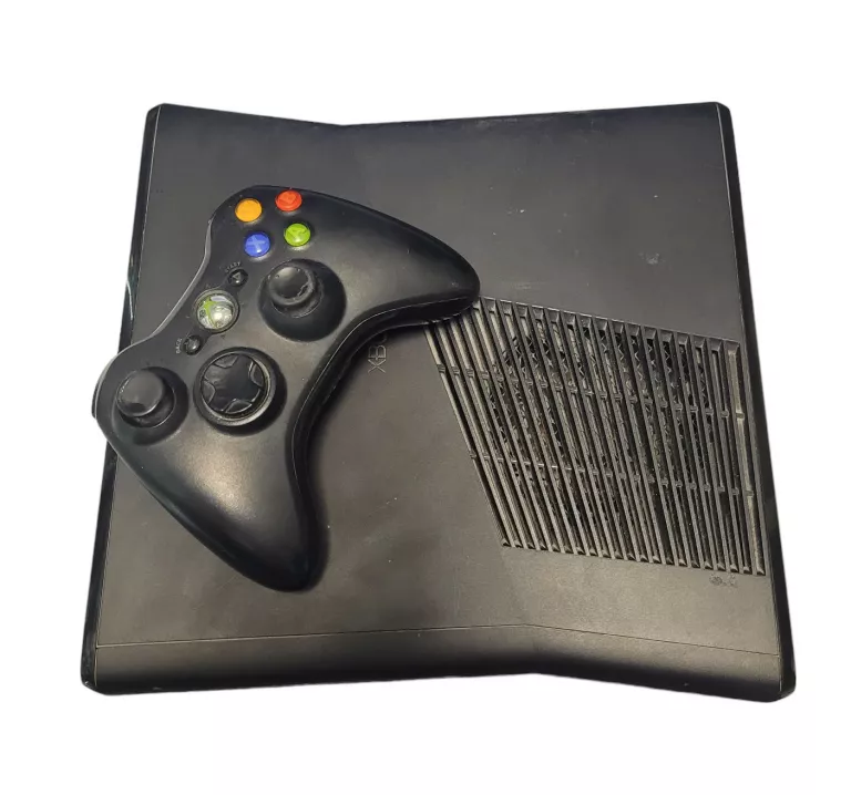 KONSOLA XBOX 360 PAD OKABLOWANIE