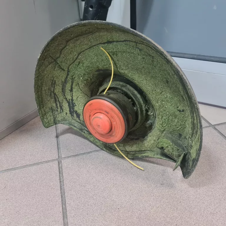 PODKASZARKA MACALLISTER MGTP300 300W