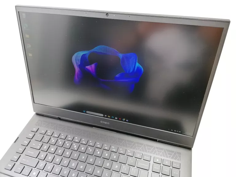 LAPTOP LAPTOP OMEN BY HP 17-CM 2009NW PUD FAKTURA