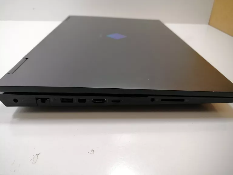 LAPTOP LAPTOP OMEN BY HP 17-CM 2009NW PUD FAKTURA