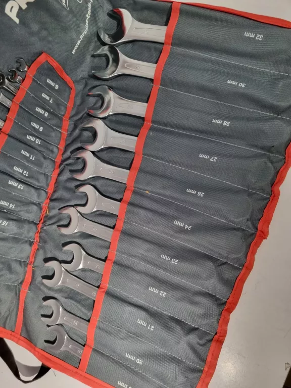 PROLINE KLUCZE OCZKOWO-PŁASKIE ZESTAW 24 ELEMENTY 35324