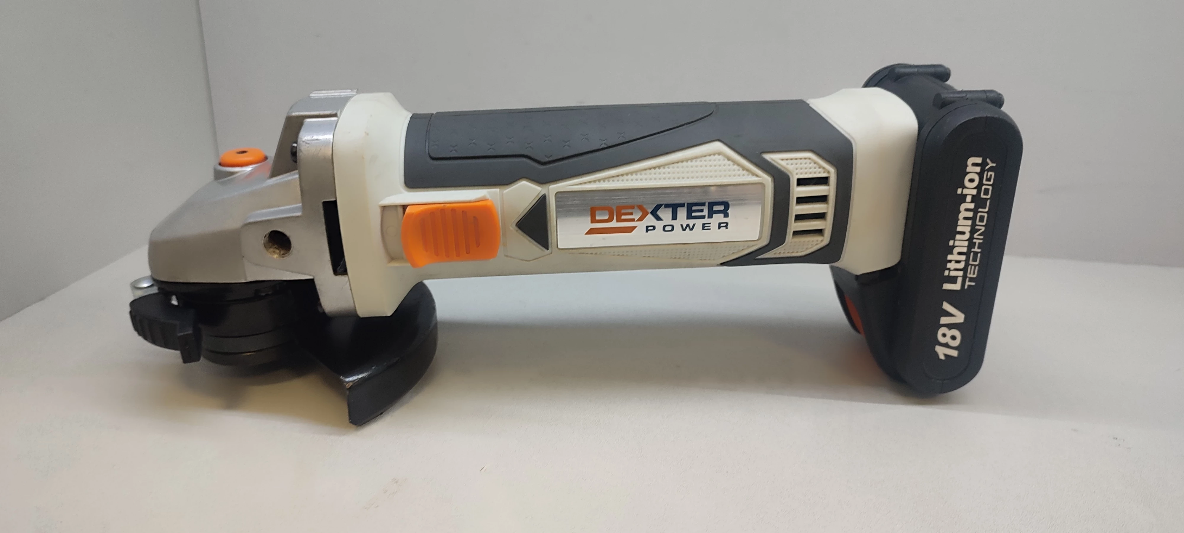 szlifierka-akumulatorowa-dexter-cga18ld-marka-dexter