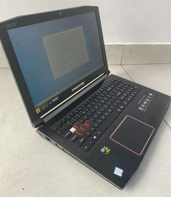 LAPTOP ACER PREDATOR HELIOS 300 PH315-51 8GB