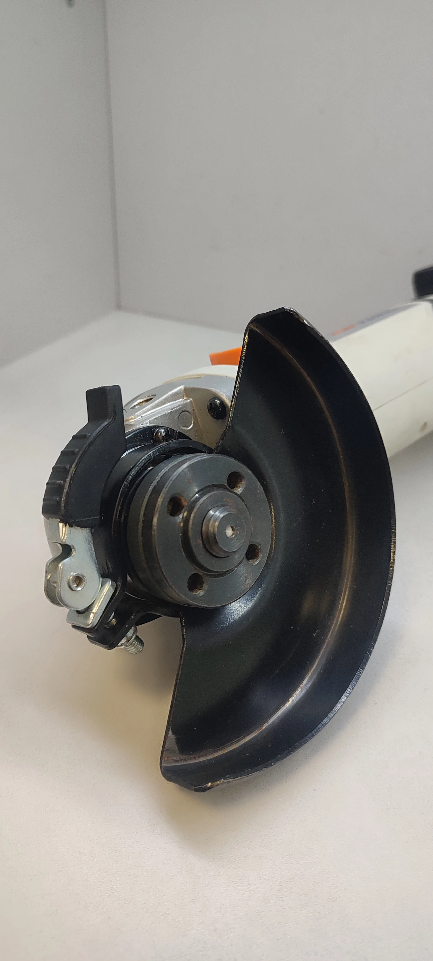 szlifierka-akumulatorowa-dexter-cga18ld-stan-uzywany